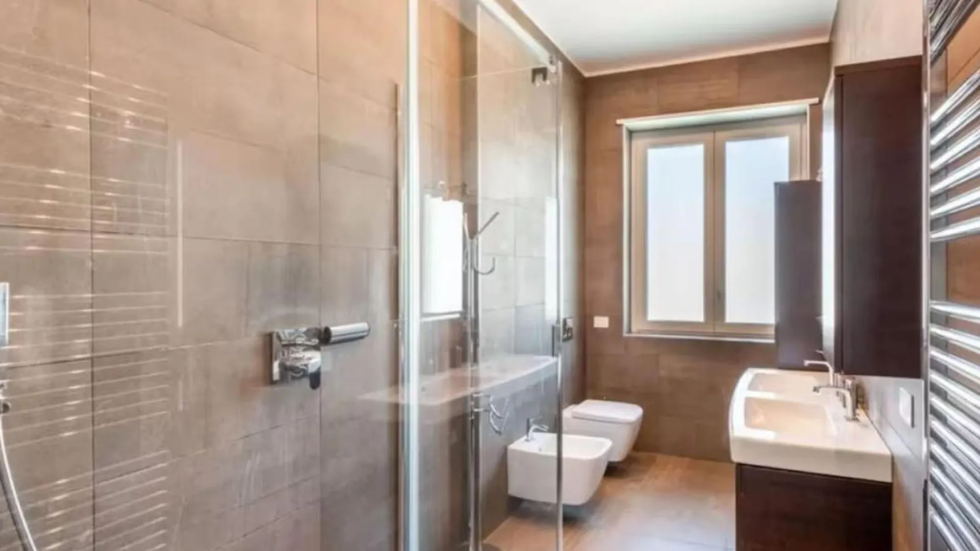 Apartment Ampli Apartament De 3-Habitacions A Roma Italy