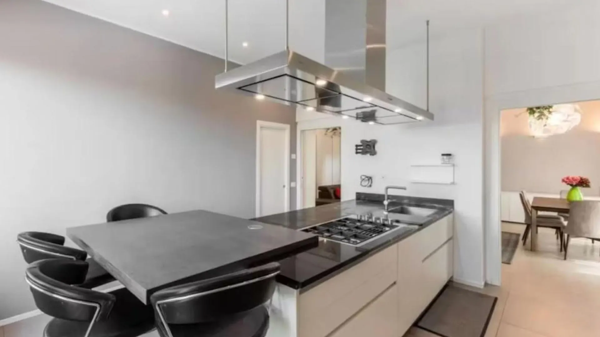 Ampli Apartament De 3-Habitacions A Roma Apartment