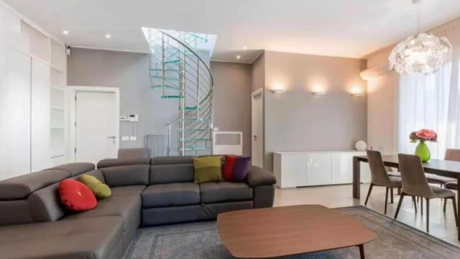 Ampli Apartament De 3-Habitacions A Roma Rome