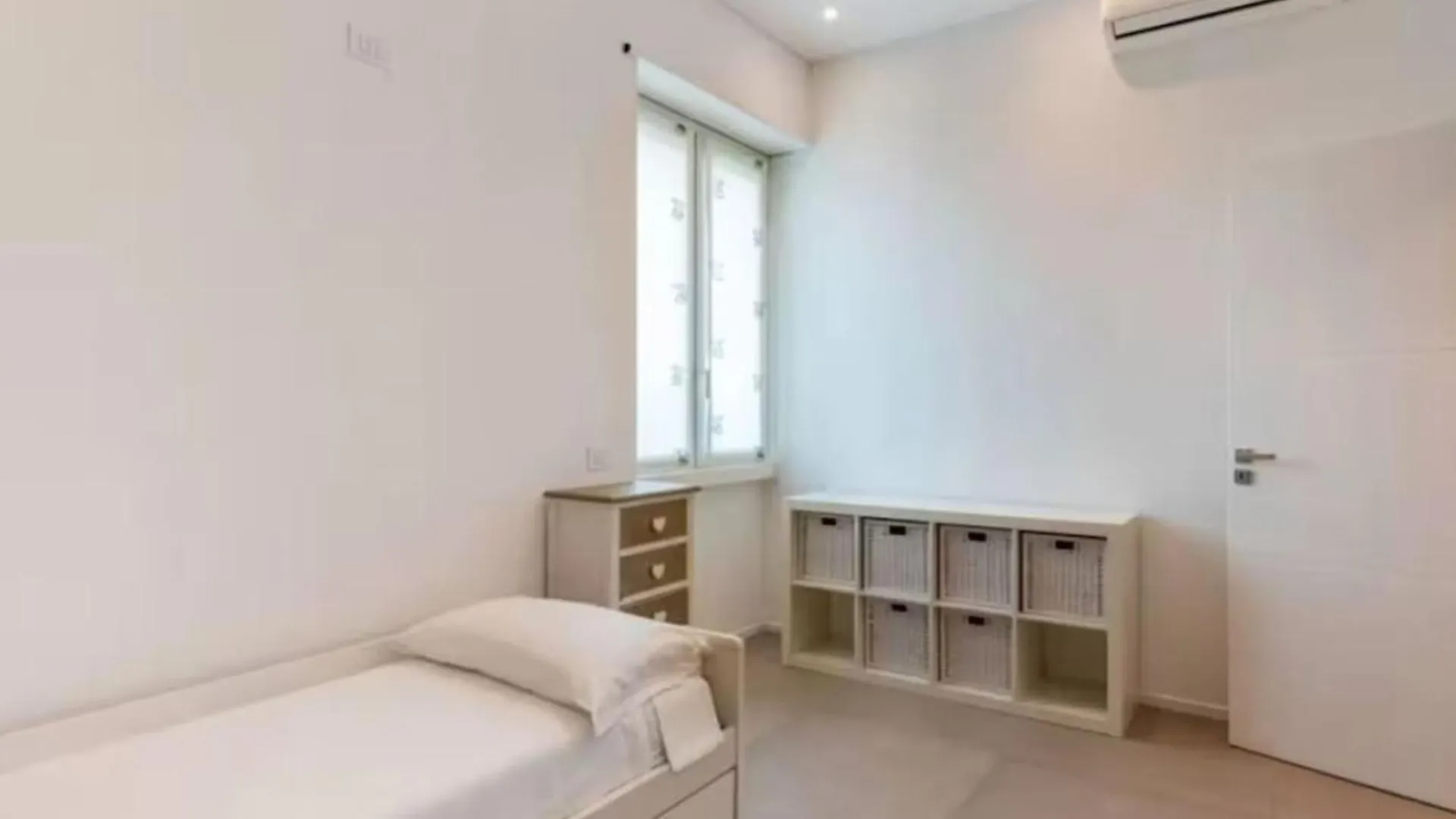 Ampli Apartament De 3-Habitacions A Roma Apartment Rome